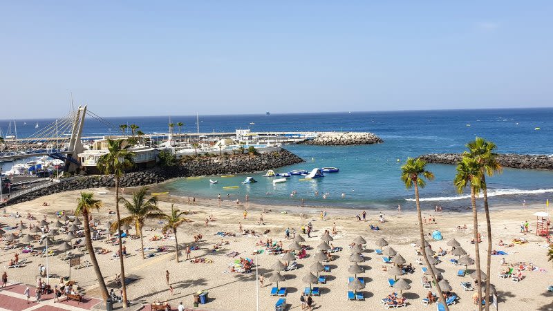 warmest canary island in december