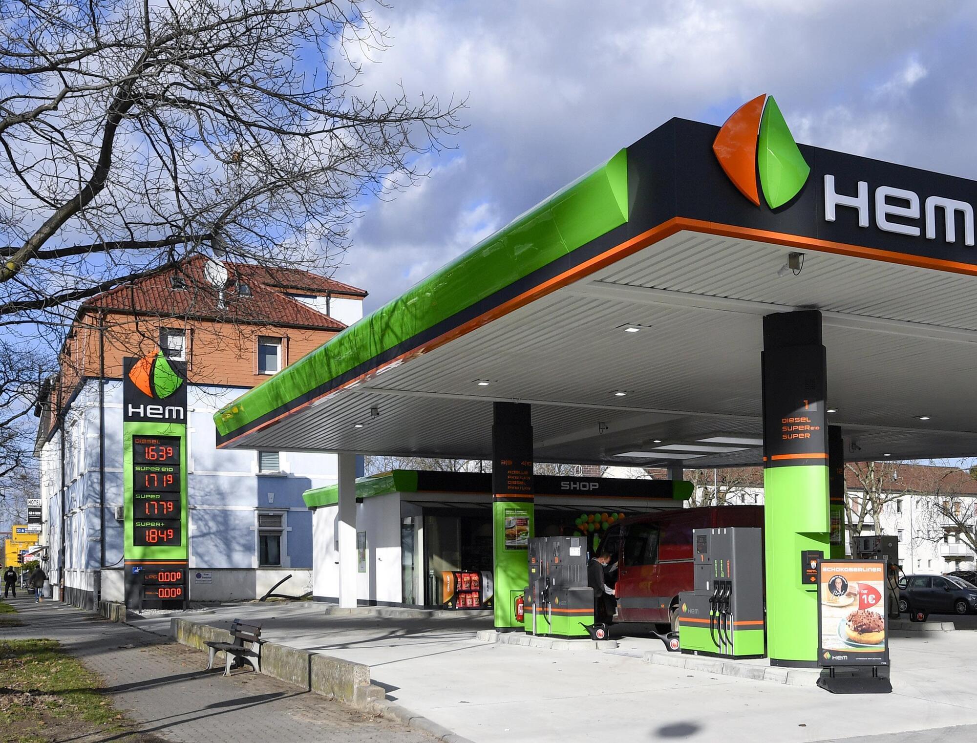 hem tankstelle