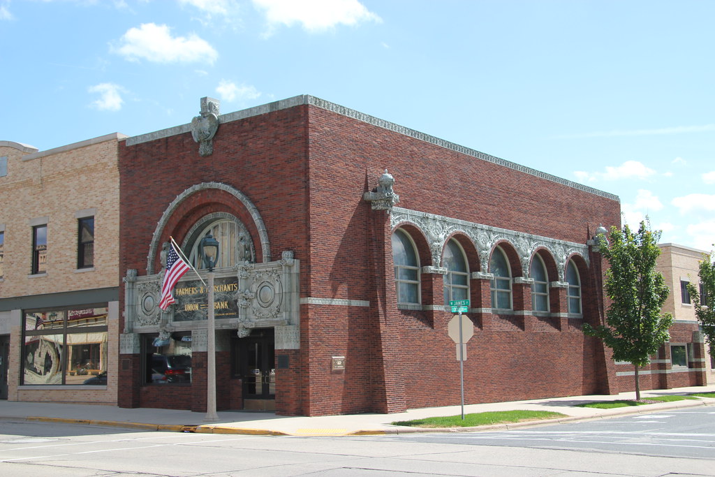 farmers and merchants bank columbus wi