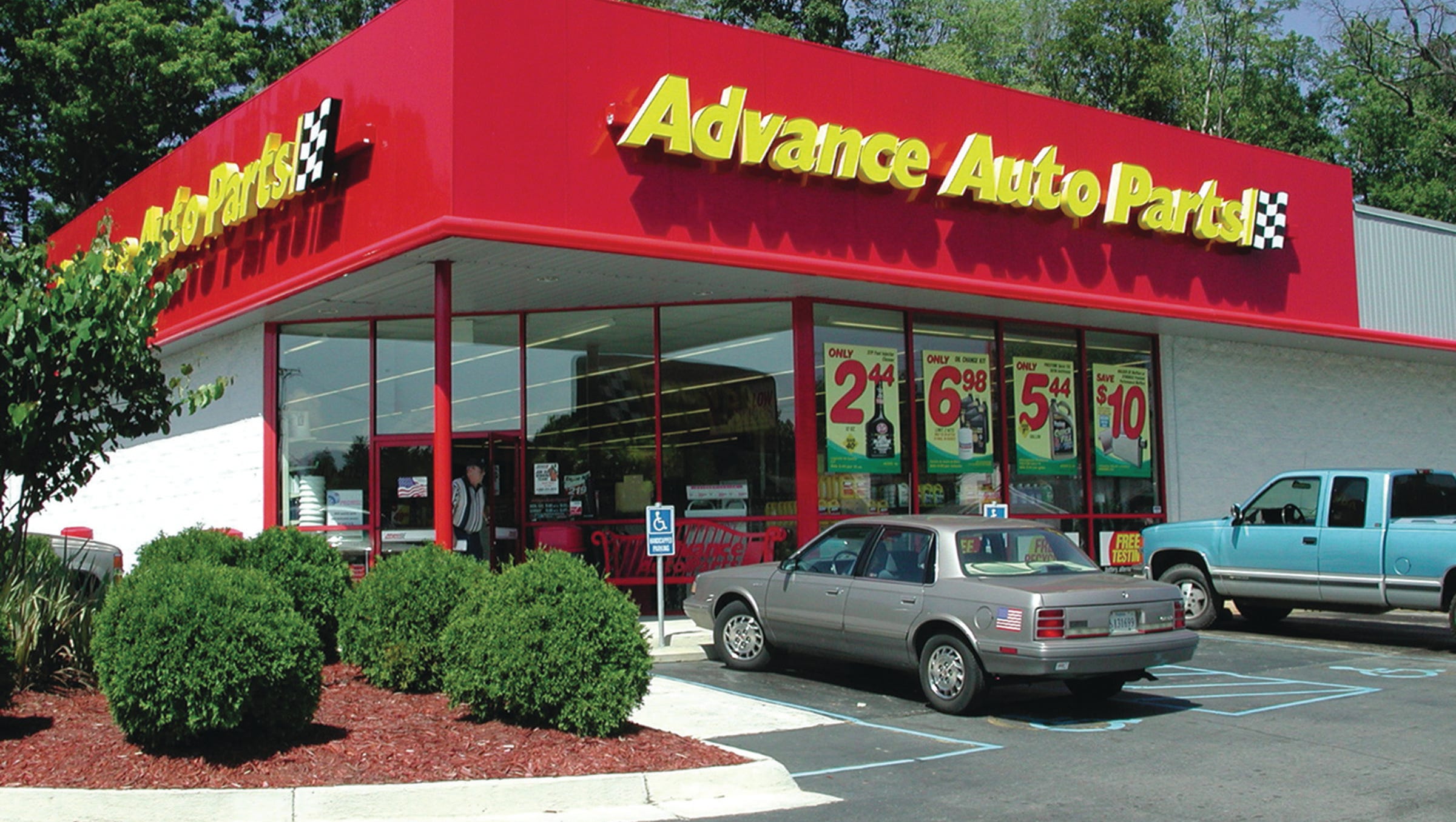 advance auto parts open