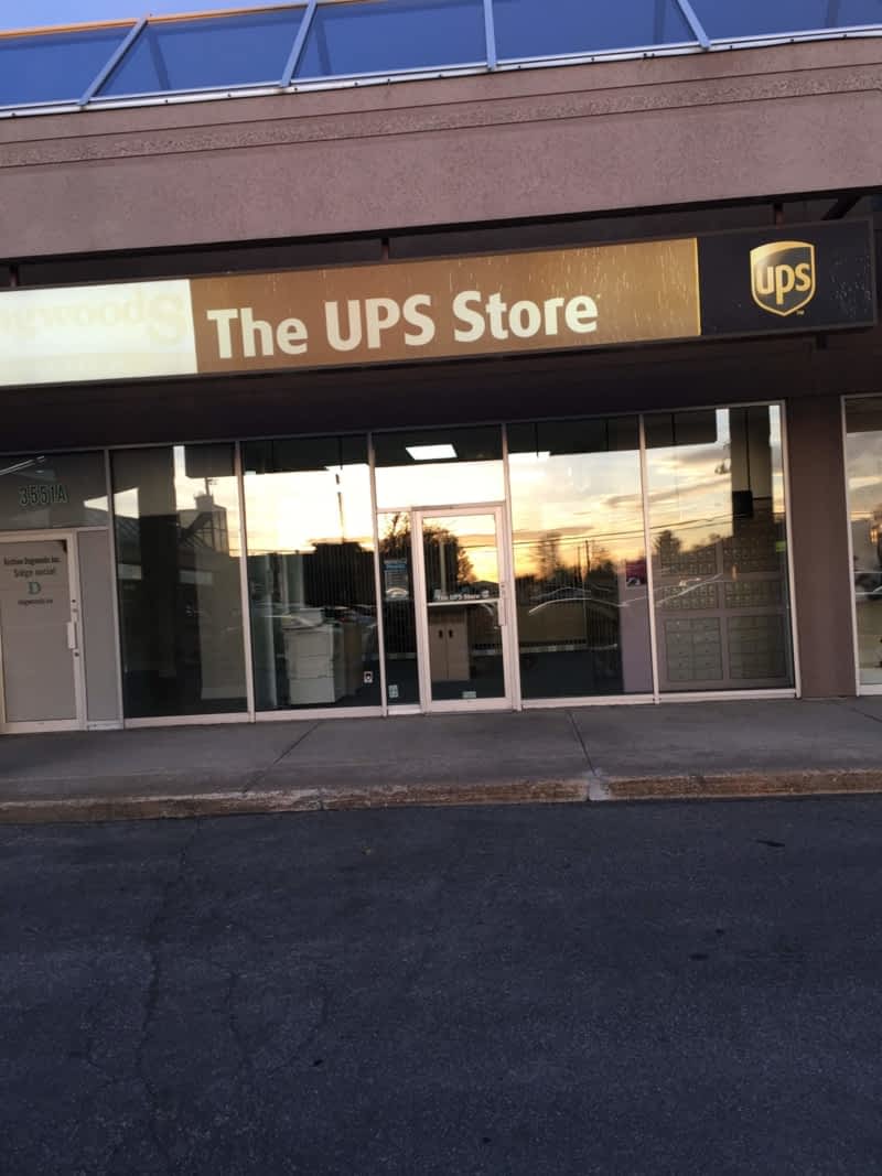 ups store in kirkland