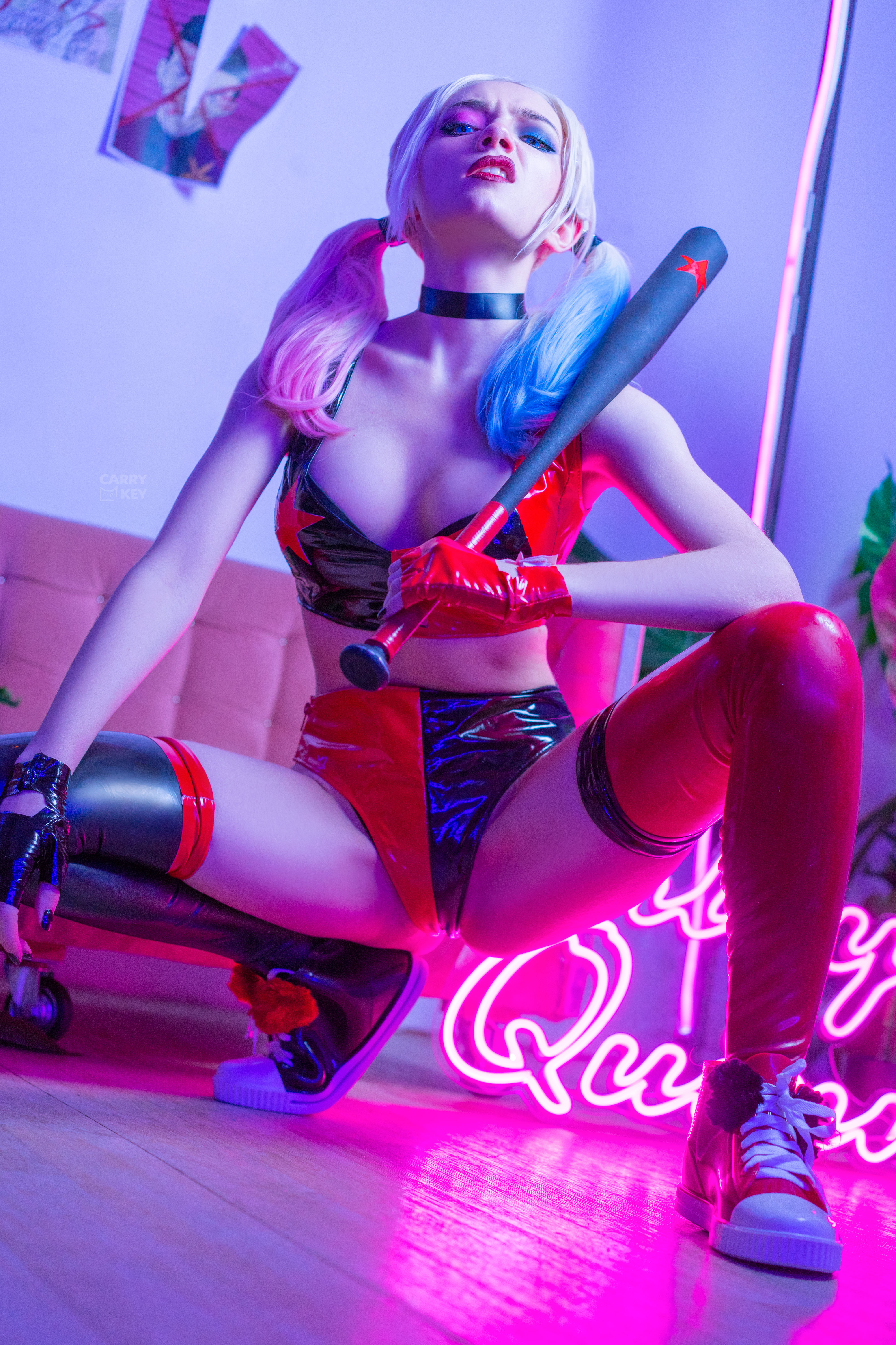 sexy harley quinn cosplay