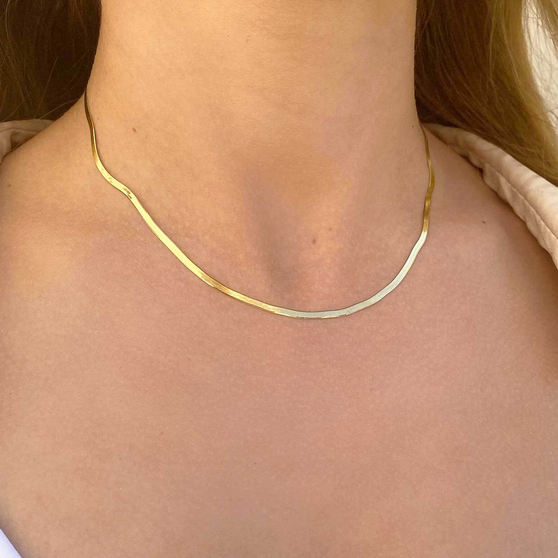 14 kt gold herringbone necklace