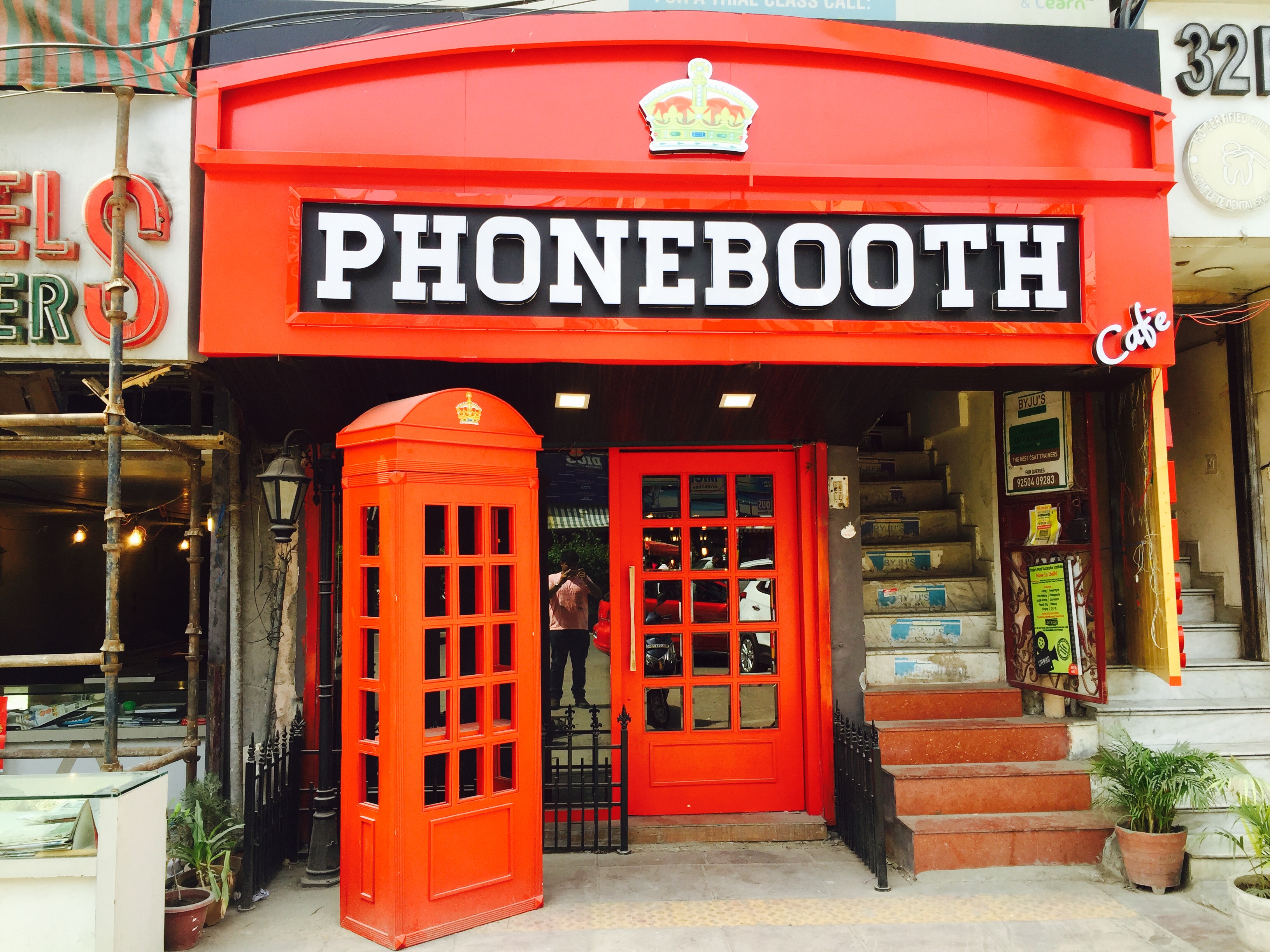 phonebooth cafe