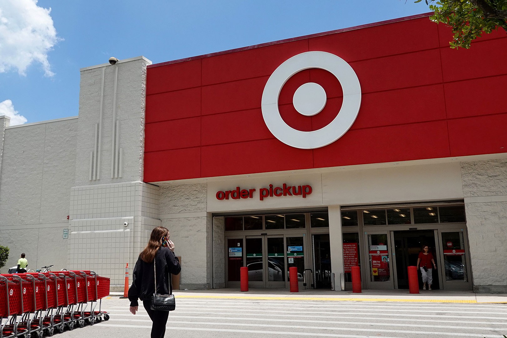 what time does target pickup close