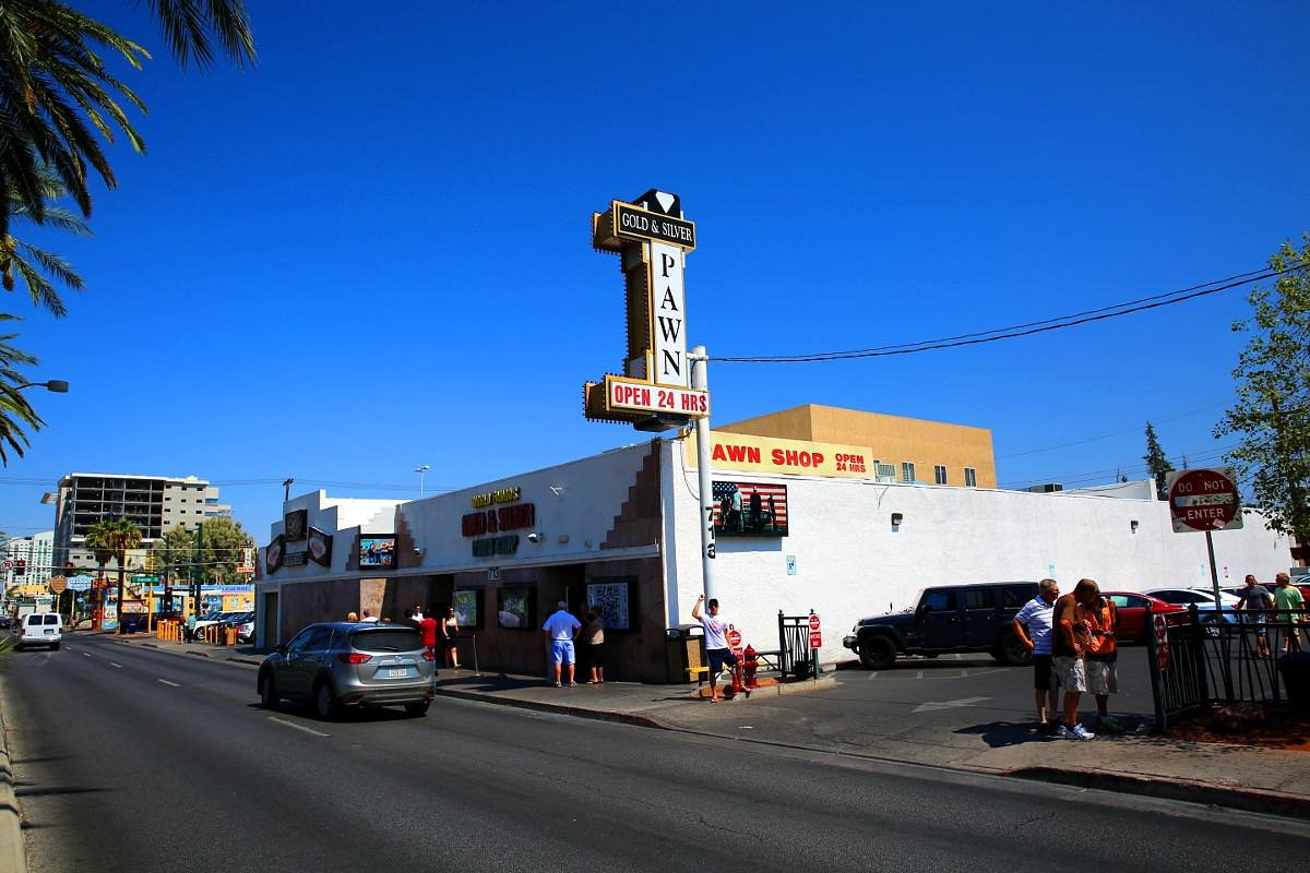 gold and silver pawn vegas