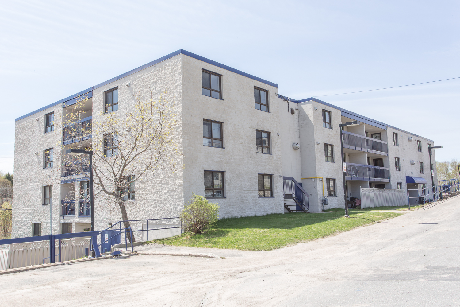 elliot lake apartments for rent