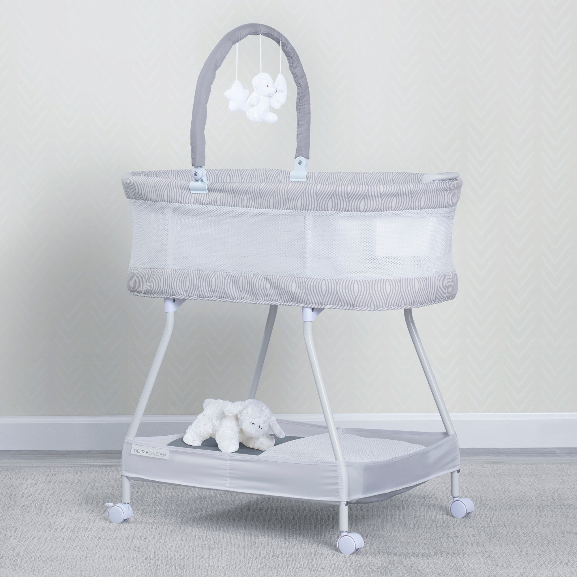 delta bassinet