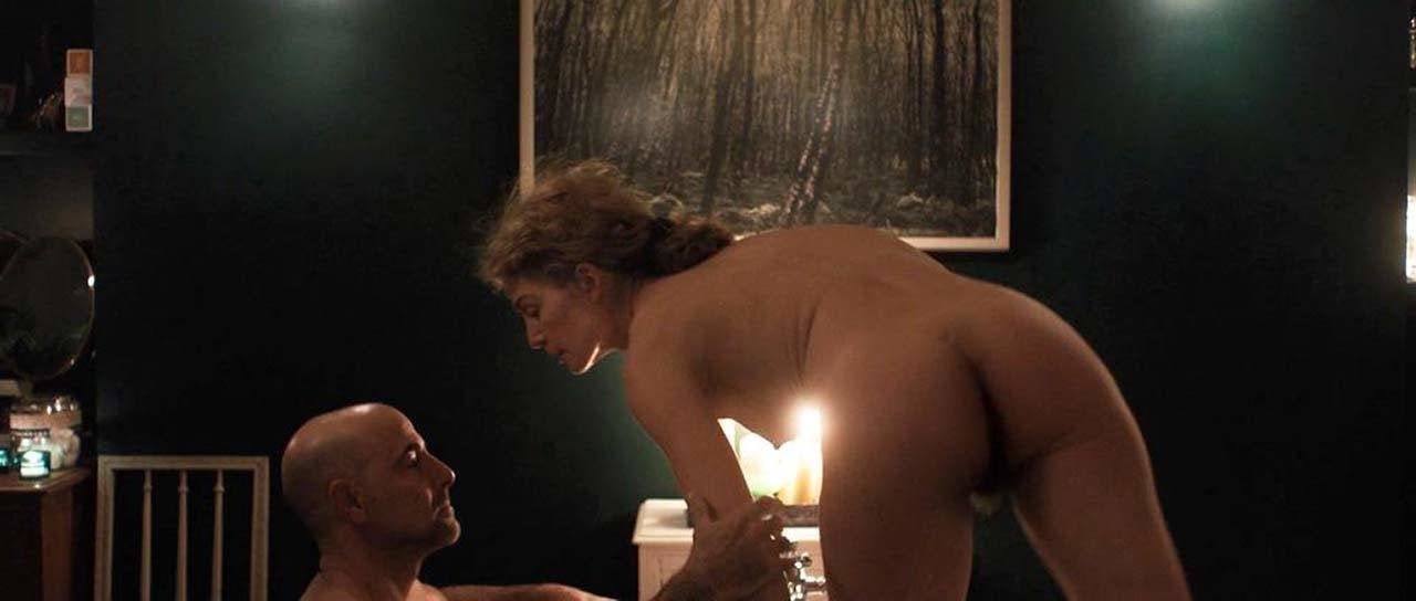 rosamund pike nude pics