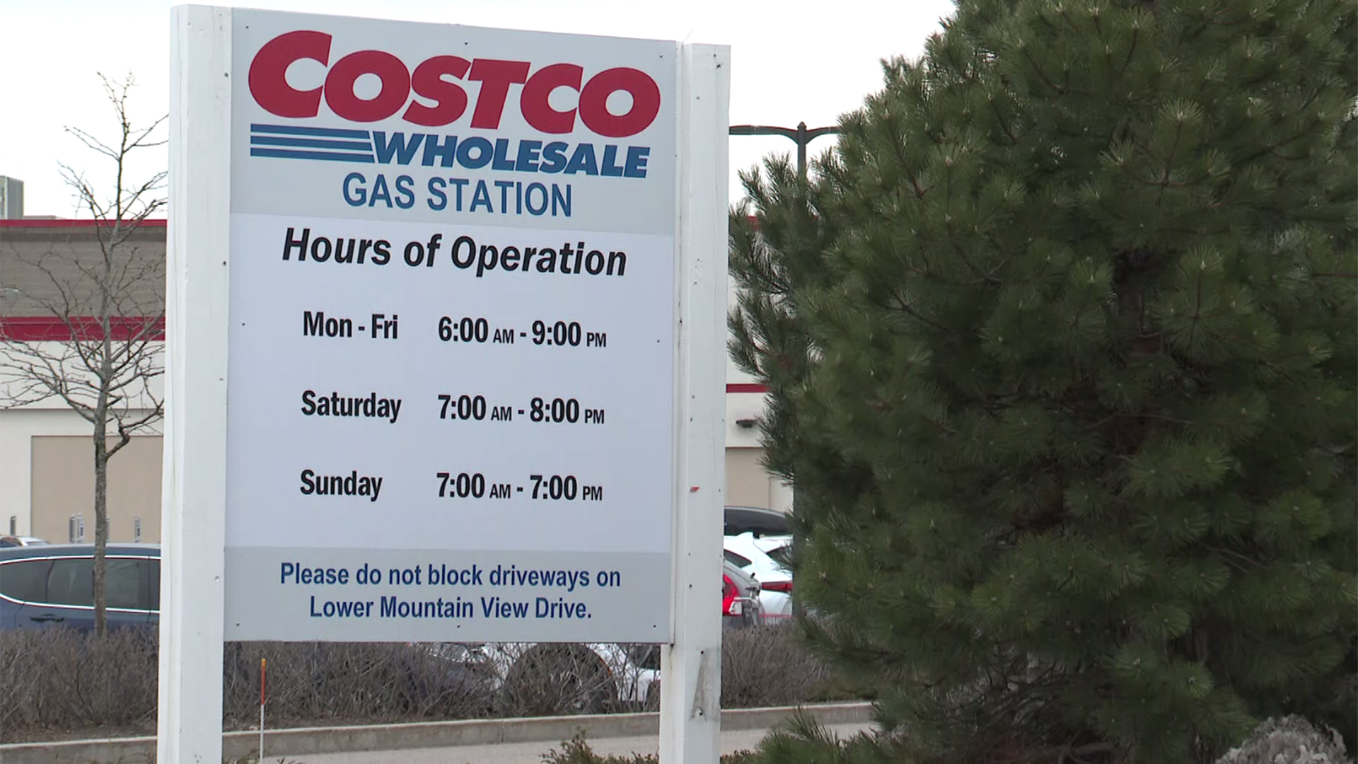 costco hours today sunday