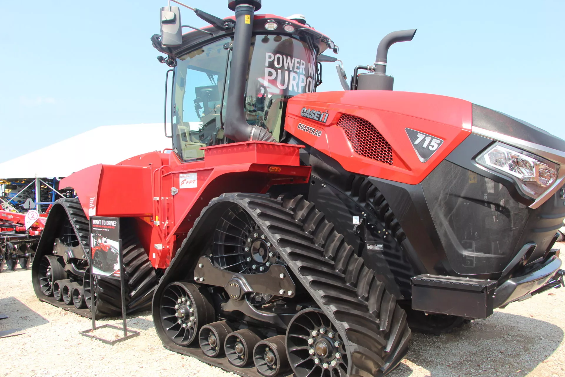 case quadtrac 750