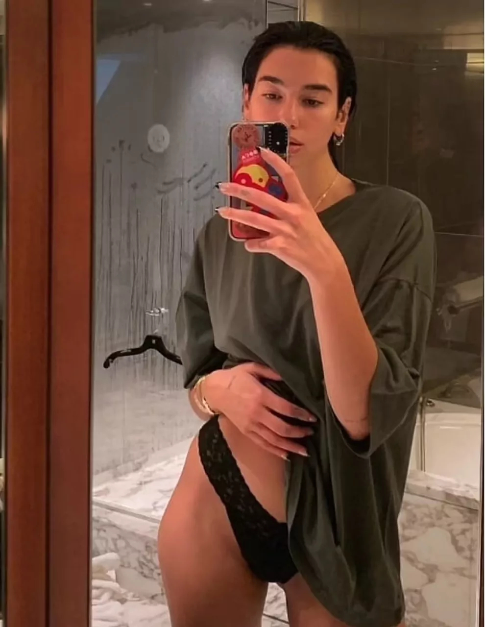 dua lipa leaks