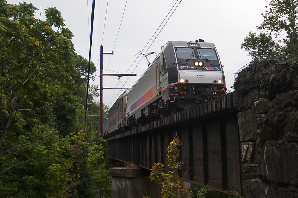 midtown direct train