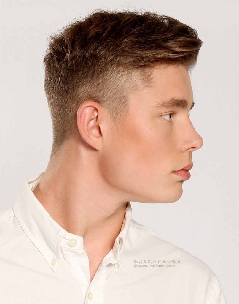 hairstyle short sides medium top