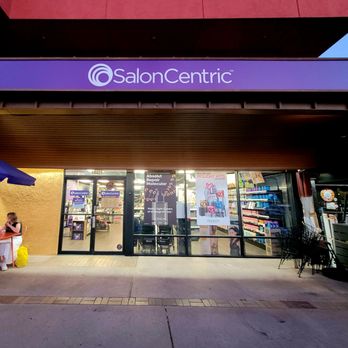what time does saloncentric open