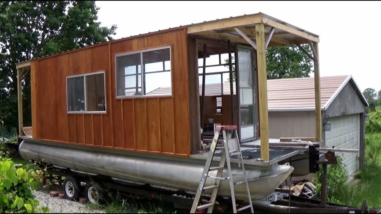 pontoon boat houseboat