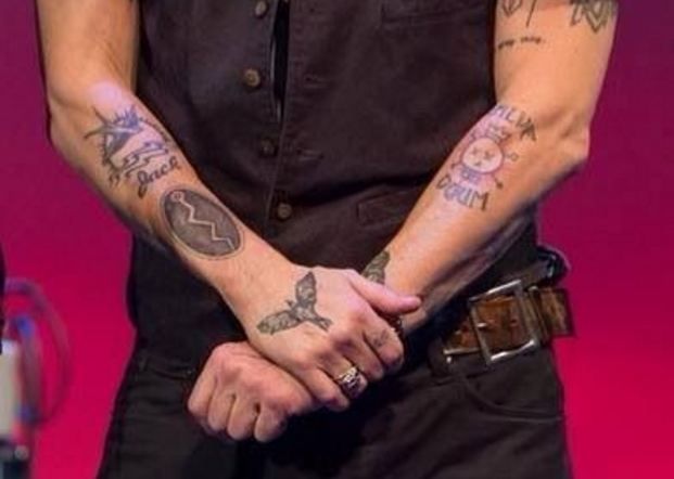 johnny depp hand tattoos