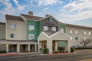 pet friendly hotels lawton ok