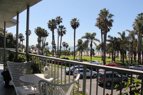 bayside hotel santa monica ca