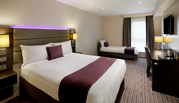 premier inn bristol airport