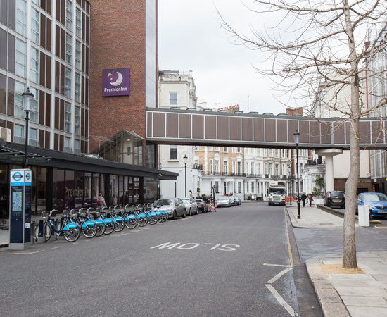 premier inn london kensington earls court hotel