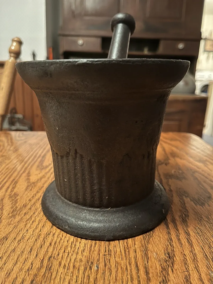 cast iron mortar and pestle vintage