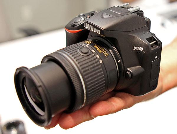 entry level dslr camera 2019