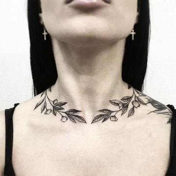tatuajes cuello mujer