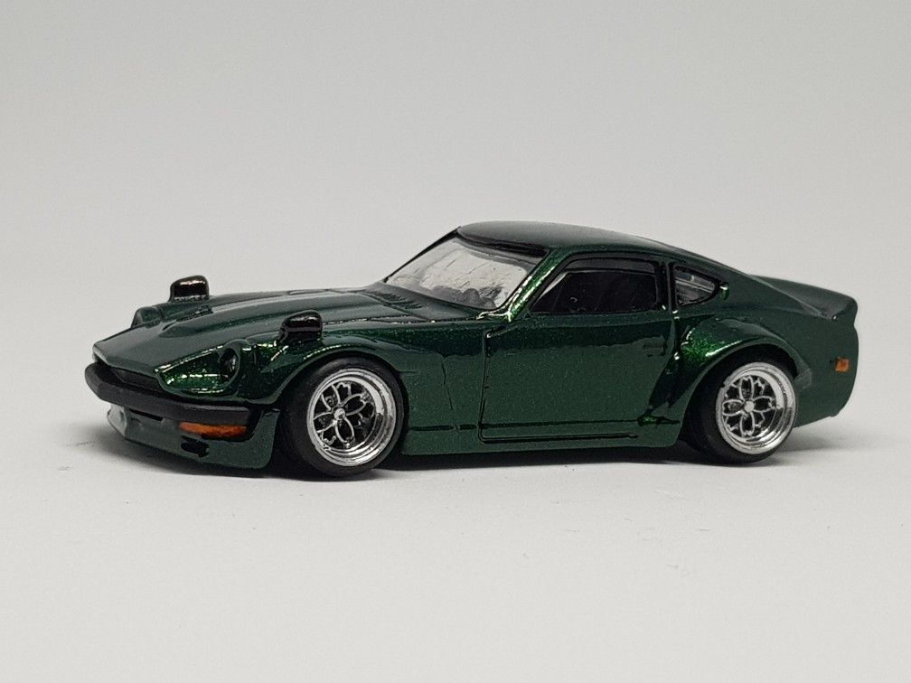 hot wheels datsun 240z