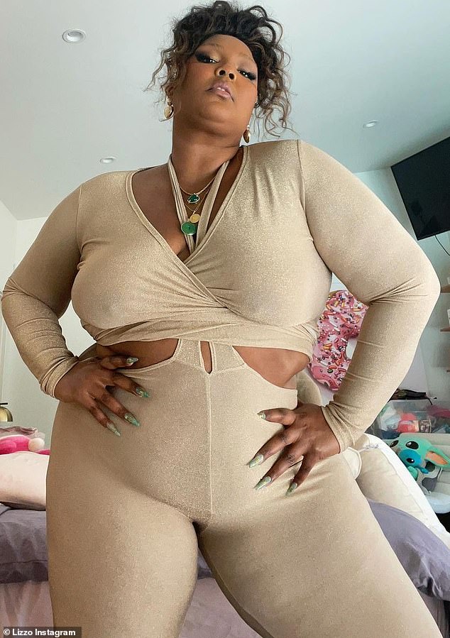 lizzo cameltoe