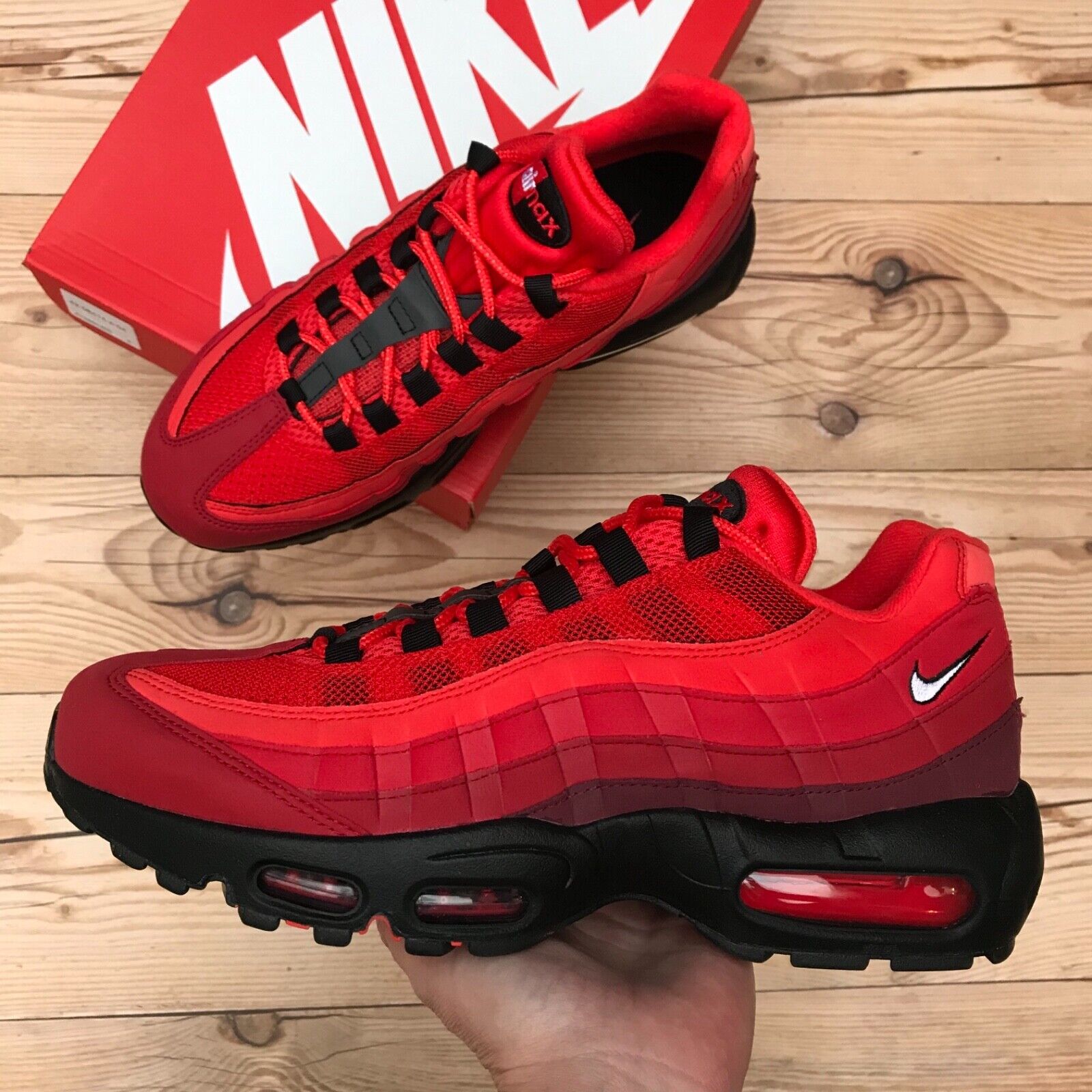 95 air max red and black