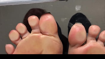 sweat feet porn