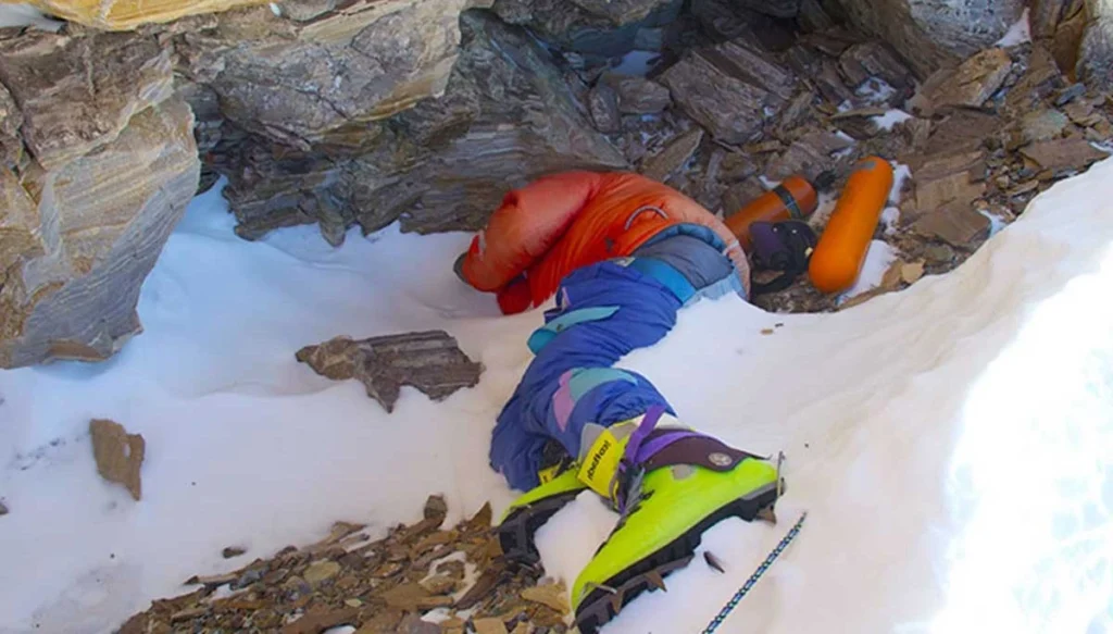 is green boots still on everest