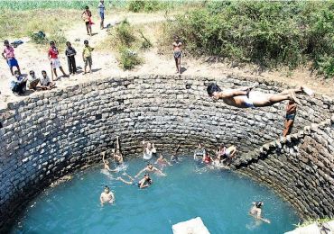 desi swiming pool