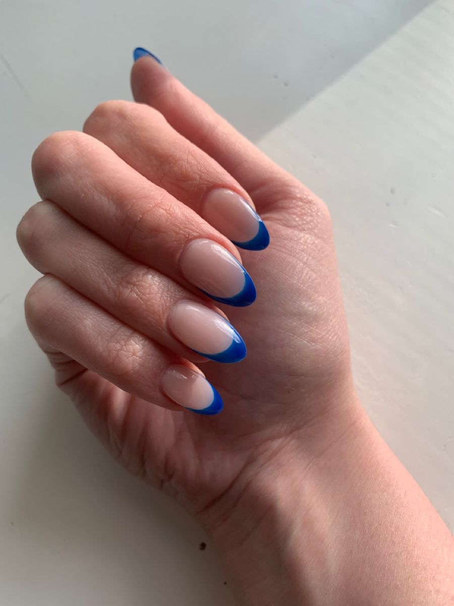 blue french tip nails round