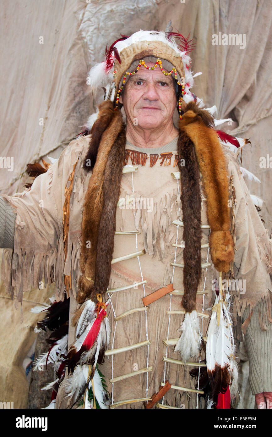 traditional american indian dress