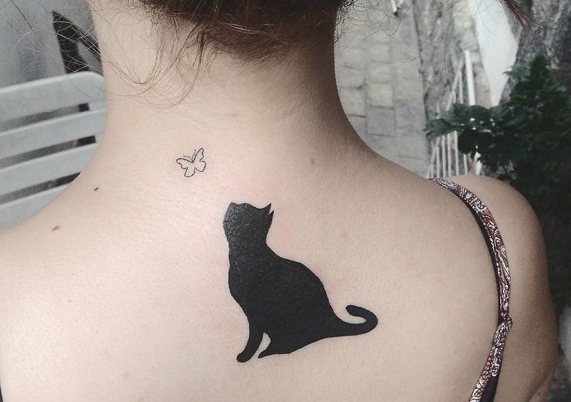 tatuaje gato negro