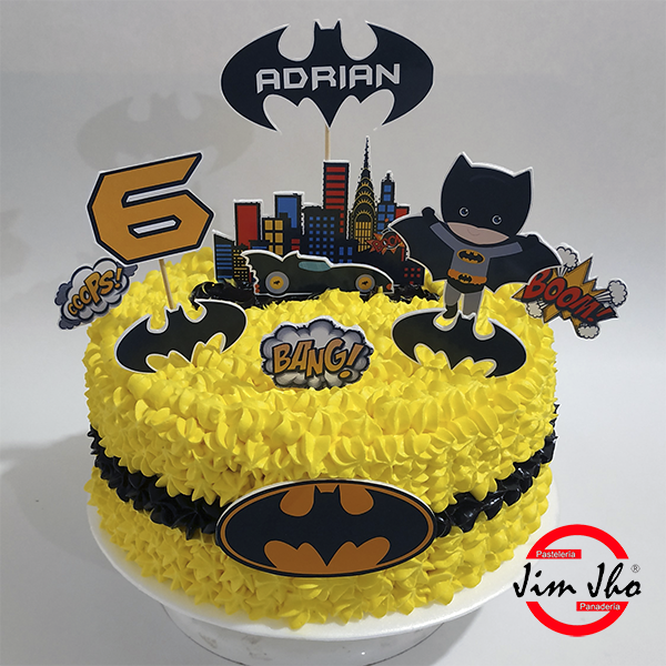 pastel de batman en crema