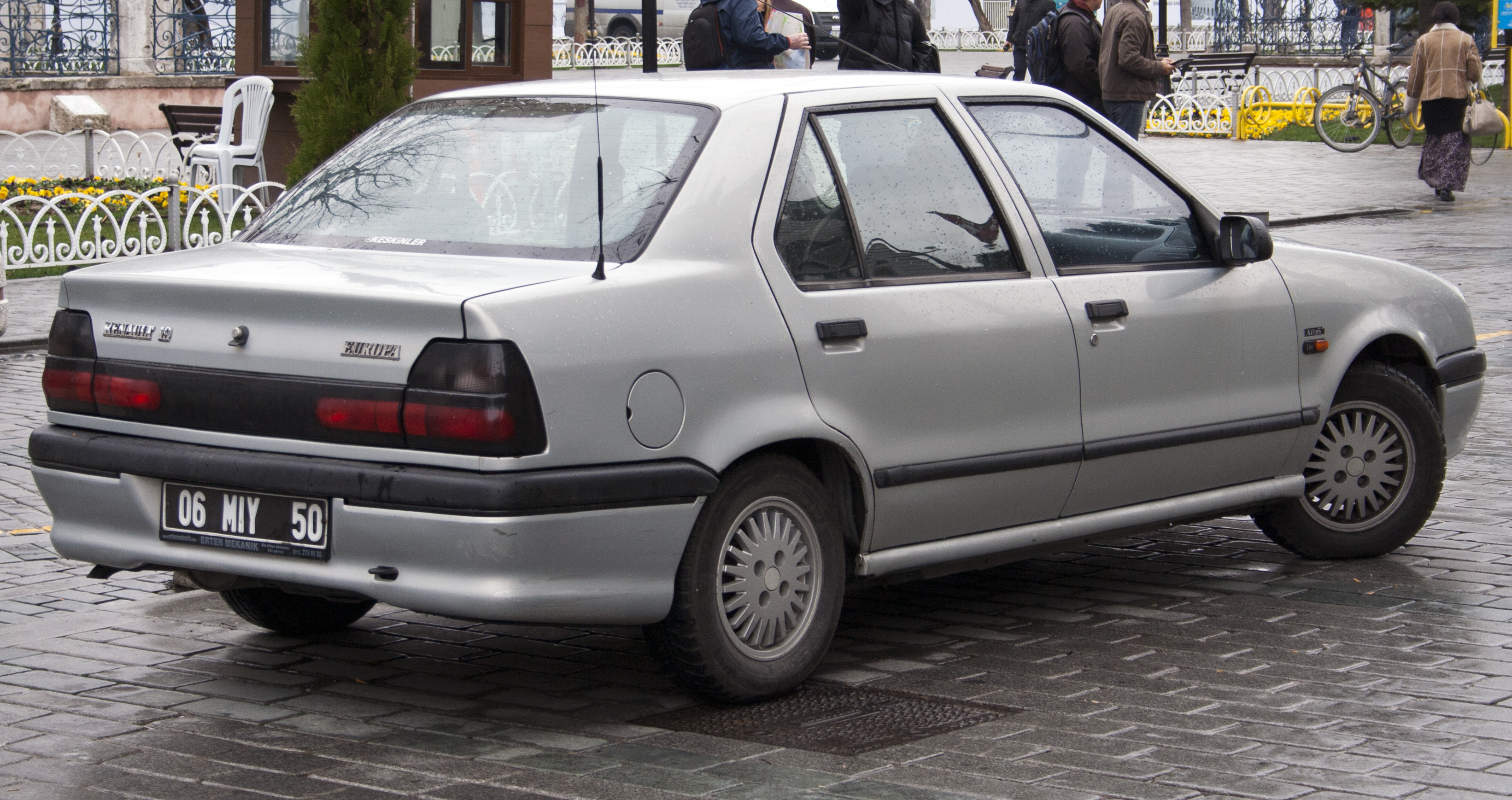 europa renault 19