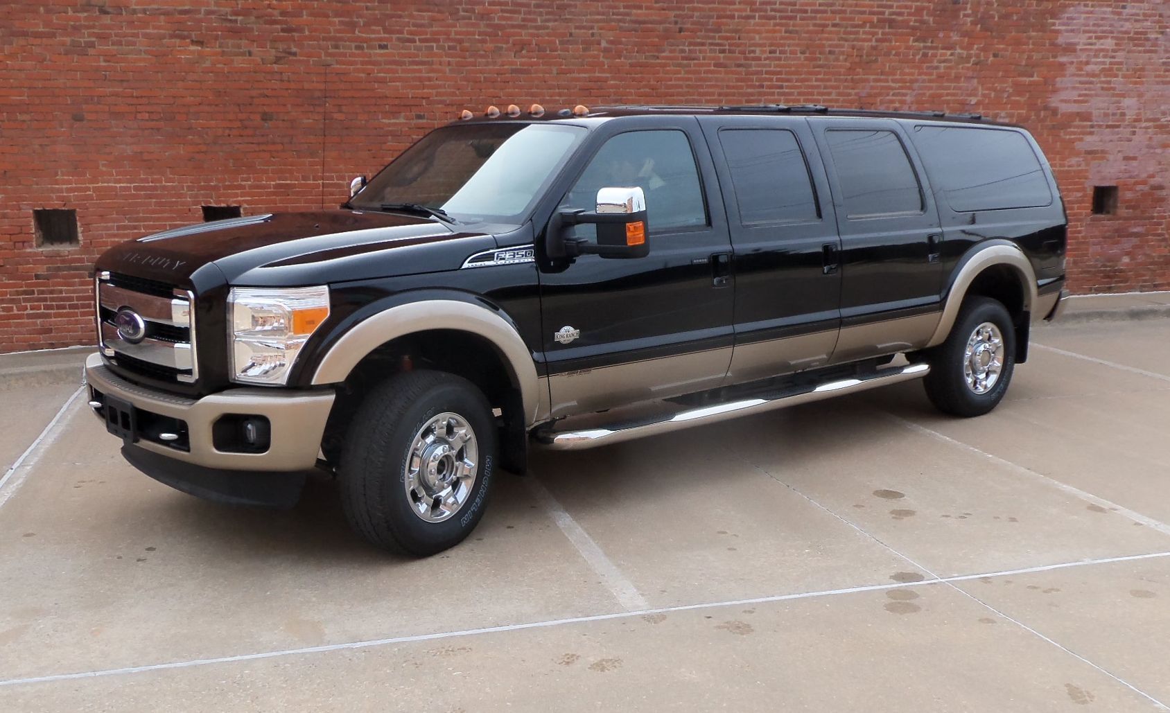 2012 ford excursion