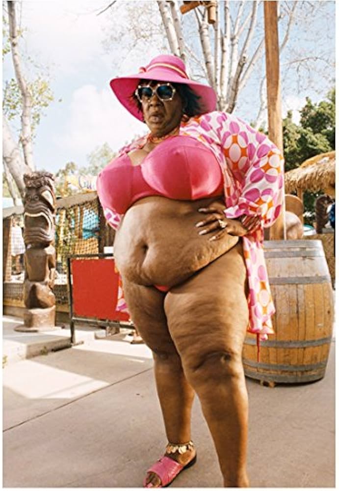 rasputia con bikini