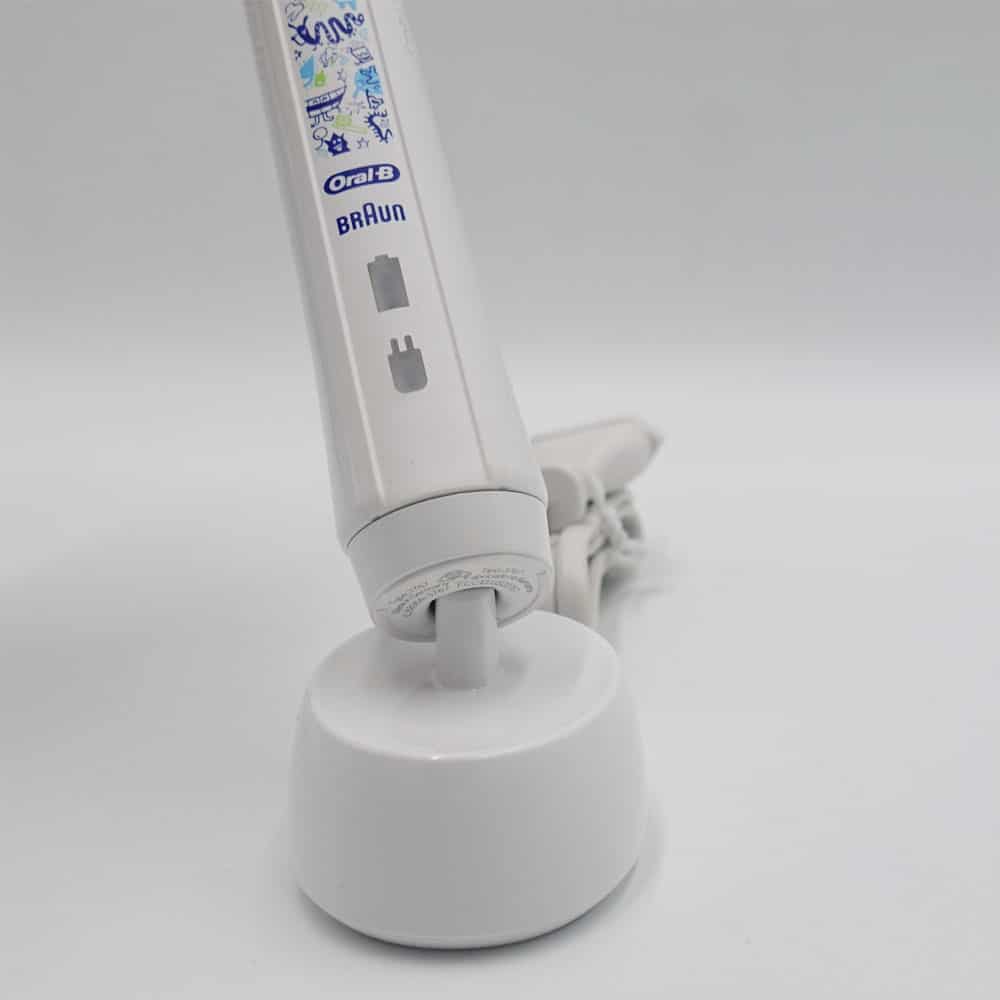 oral b braun electric toothbrush not charging