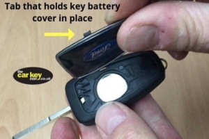 change battery in ford focus key