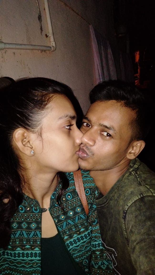 desi kiss