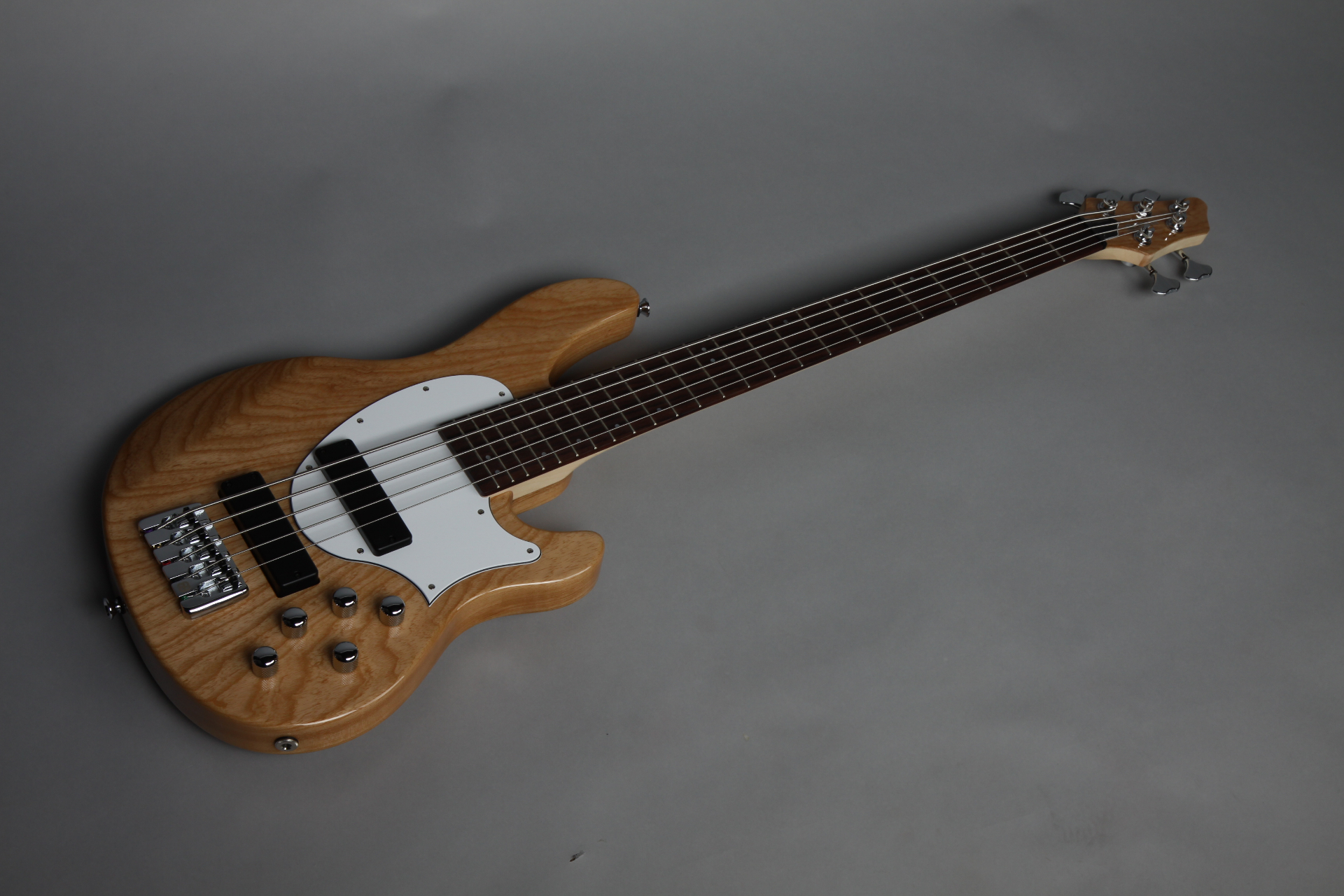 clover avenger bass