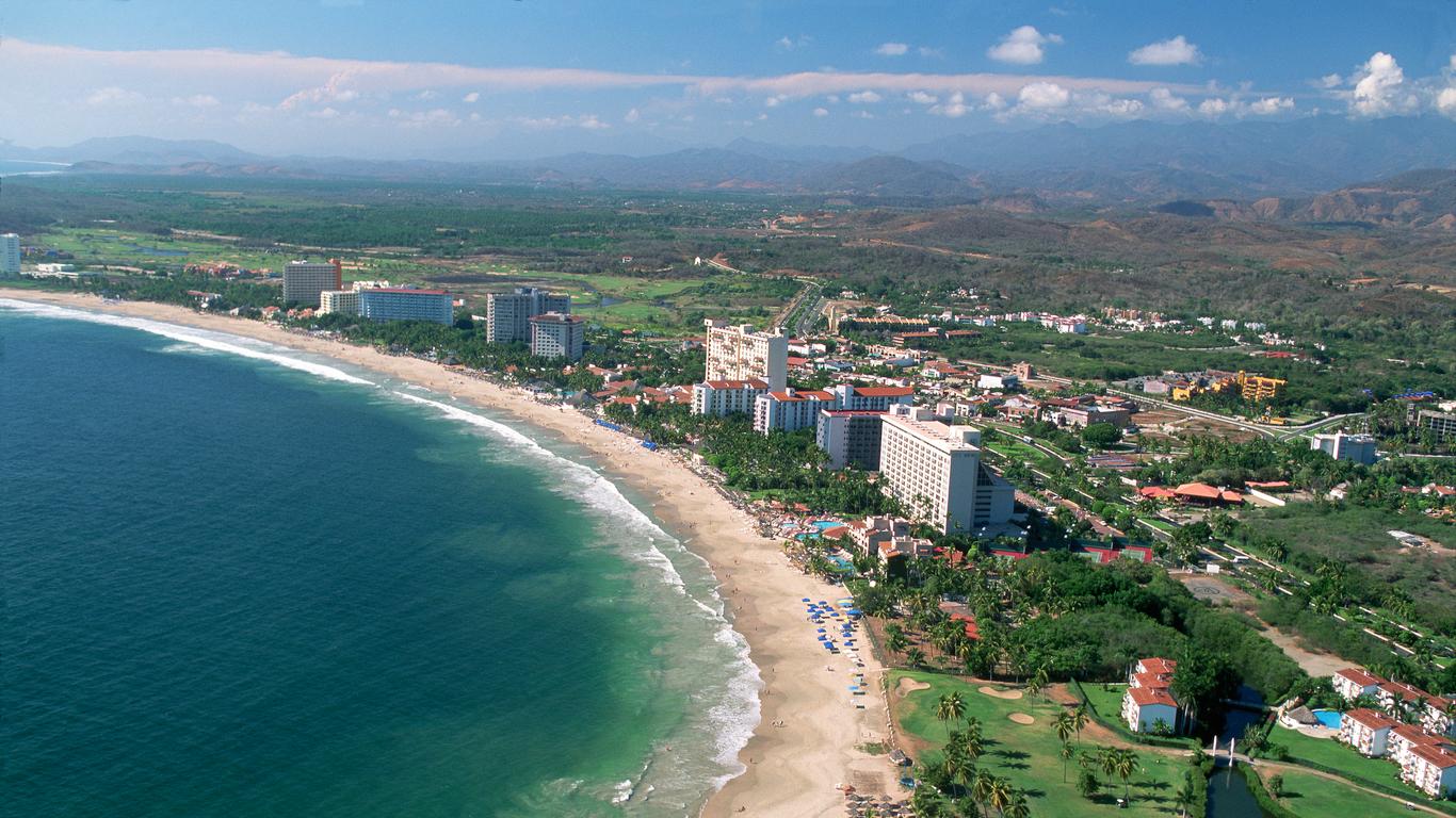 flights from vancouver to ixtapa zihuatanejo mexico