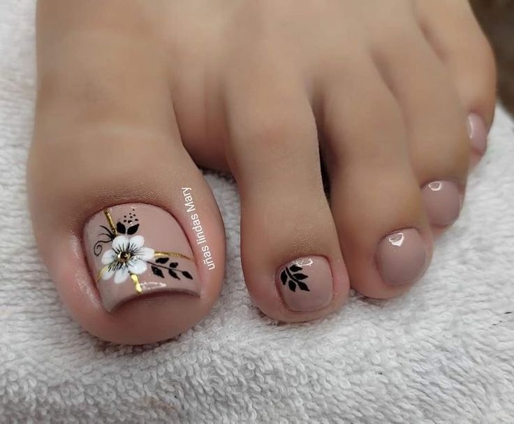 modelos de uñas de pies