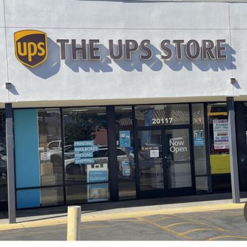 ups store near