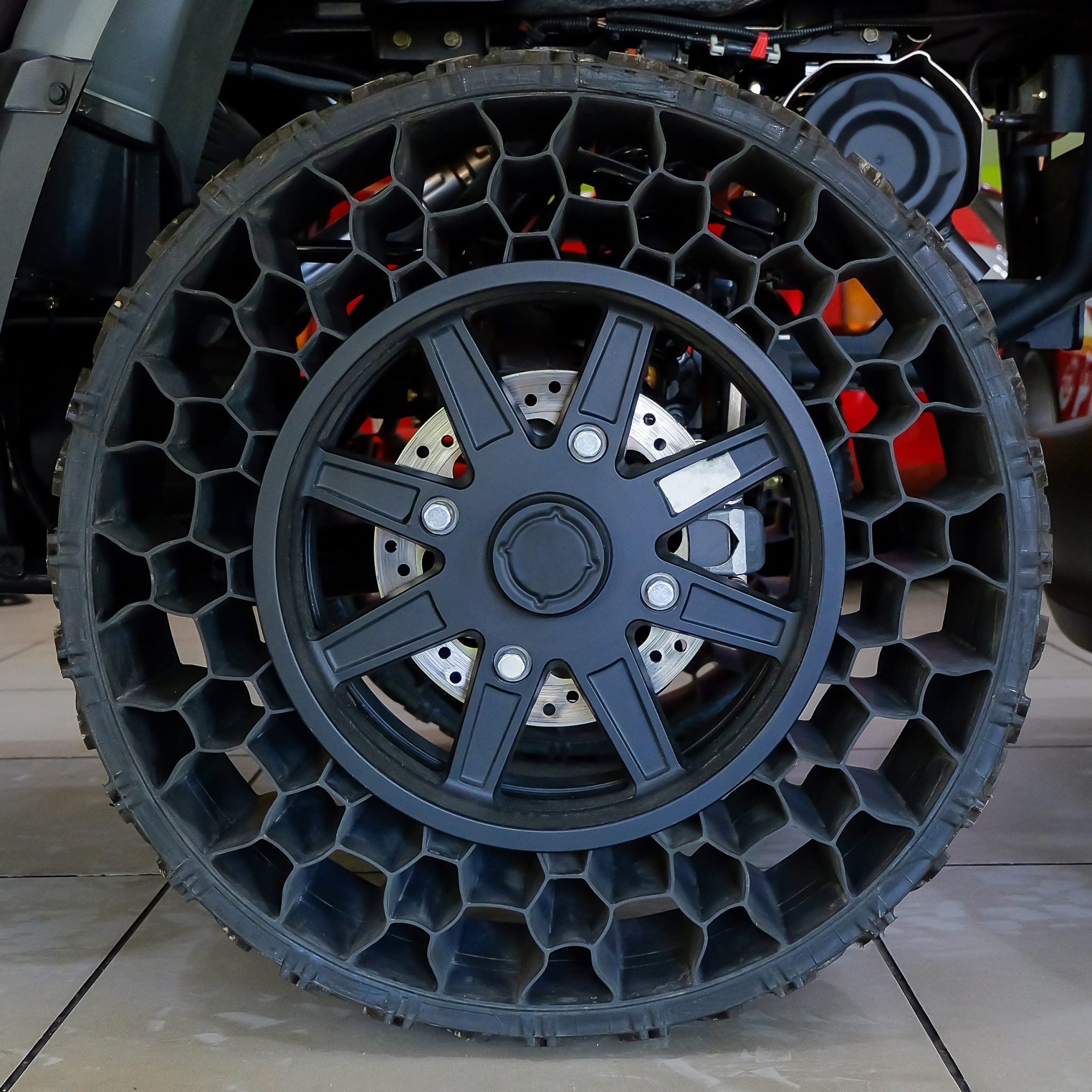 honeycomb tires for cars