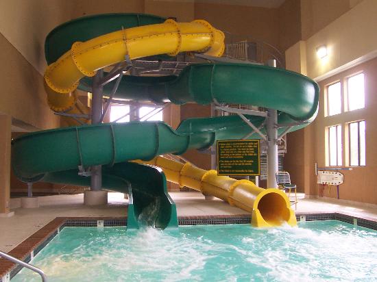kearney hotel with water slides